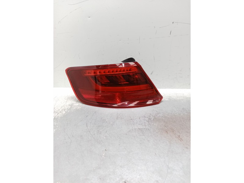 Recambio de piloto trasero izquierdo para audi a3 sportback (8va) ambiente referencia OEM IAM 8V4945095D 811001025048V4945095D L