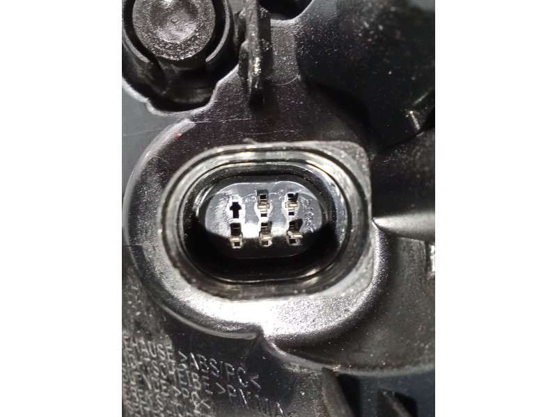Recambio de piloto trasero izquierdo para audi a3 sportback (8va) ambiente referencia OEM IAM 8V4945095D 811001025048V4945095D L