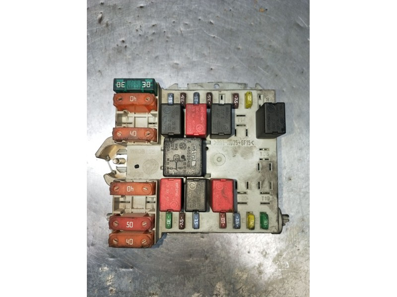 Recambio de caja reles / fusibles para citroën jumper iii caja/chasis 2.2 hdi 120 referencia OEM IAM 1349944080 1349944080057657
