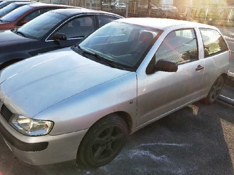 seat ibiza (6k1) del año 2002