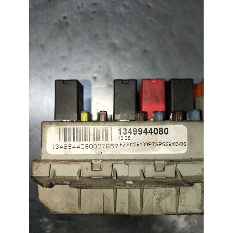 Recambio de caja reles / fusibles para citroën jumper iii caja/chasis 2.2 hdi 120 referencia OEM IAM 1349944080 1349944080057657