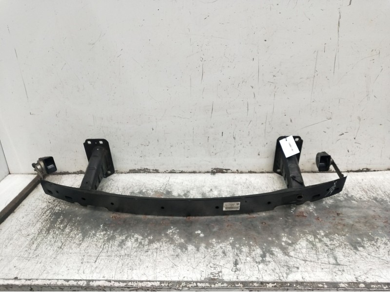 Recambio de refuerzo paragolpes delantero para bmw 1 coupé (e82) 123 d referencia OEM IAM   2007