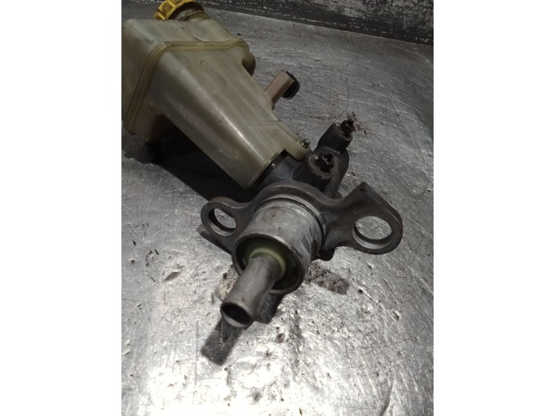Recambio de bomba freno para alfa romeo spider (177) 2.4 jtd 20v referencia OEM IAM 32067799B  
