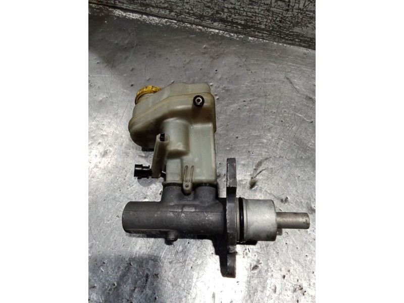 Recambio de bomba freno para alfa romeo spider (177) 2.4 jtd 20v referencia OEM IAM 32067799B  