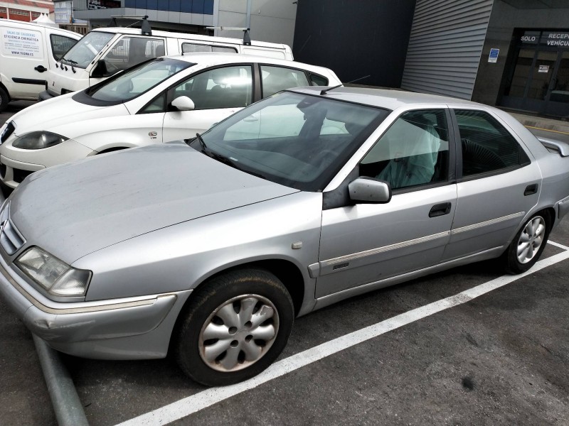 citroen xantia berlina del año 2000