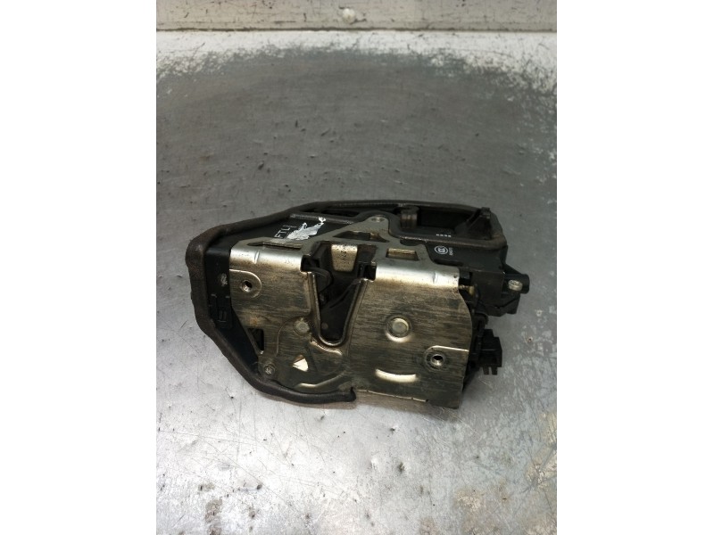 Recambio de motor cierre centralizado delantero izquierdo para bmw 1 coupé (e82) 123 d referencia OEM IAM  2P 2007