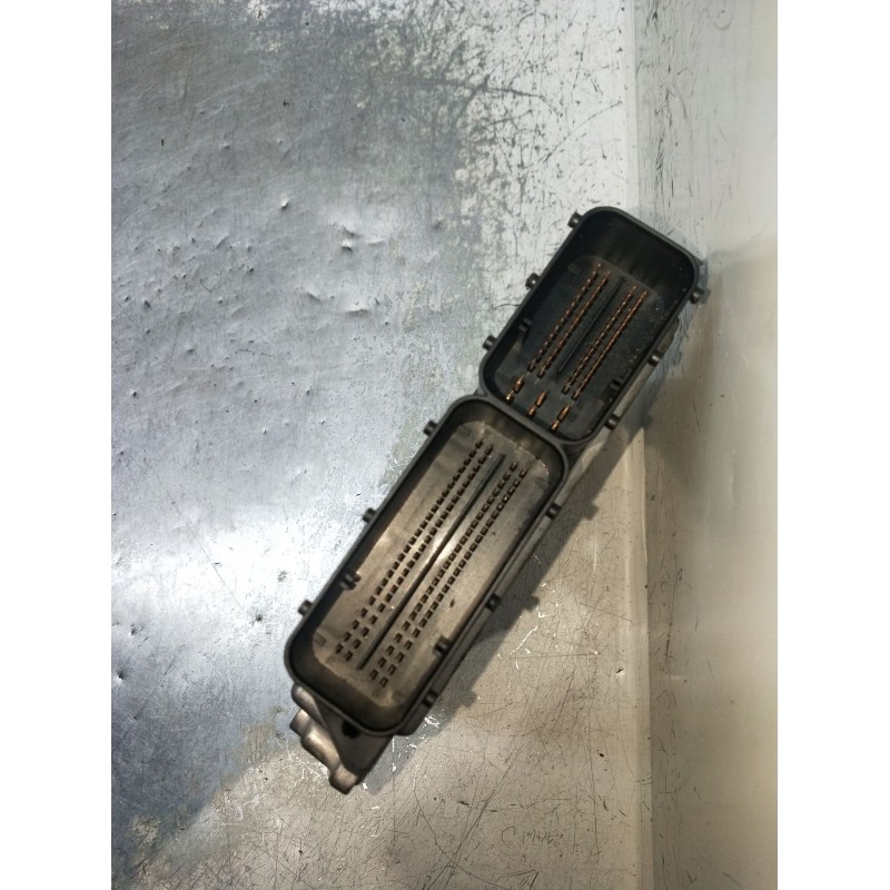 Recambio de centralita motor uce para bmw 1 coupé (e82) 123 d referencia OEM IAM 0281013776 7809002 1039S23980 2007