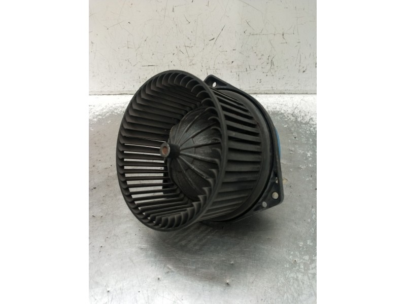 Recambio de motor calefaccion para nissan serena (c23) 2.3 d referencia OEM IAM 0130111154 4868330350 1992