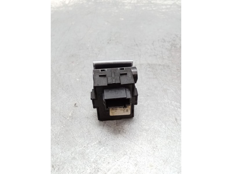 Recambio de mando multifuncion para audi a3 sportback (8va) ambiente referencia OEM IAM 8V1927225A 150360562 