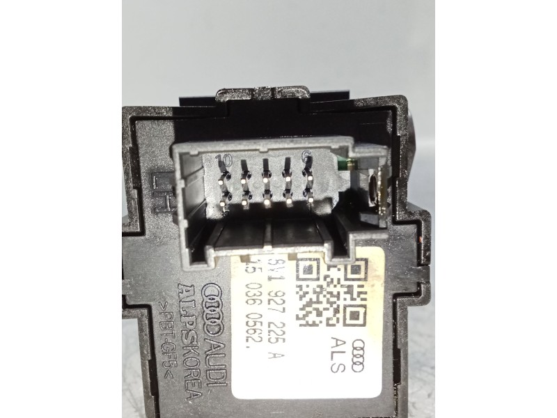 Recambio de mando multifuncion para audi a3 sportback (8va) ambiente referencia OEM IAM 8V1927225A 150360562 