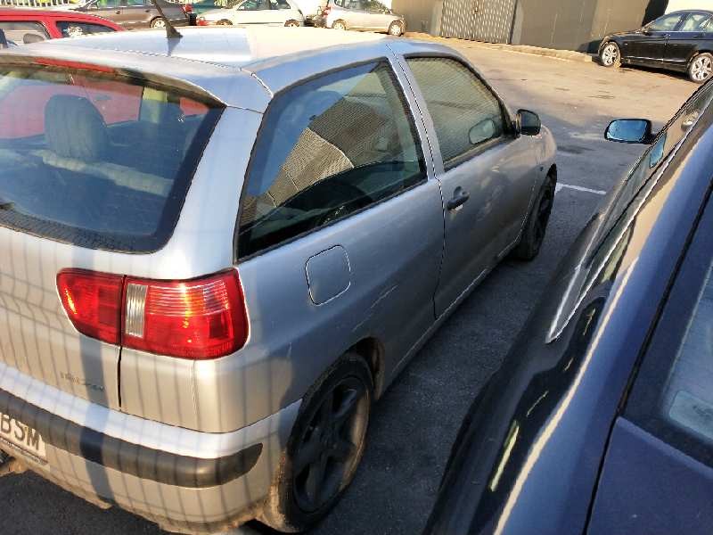 seat ibiza (6k1) del año 2002