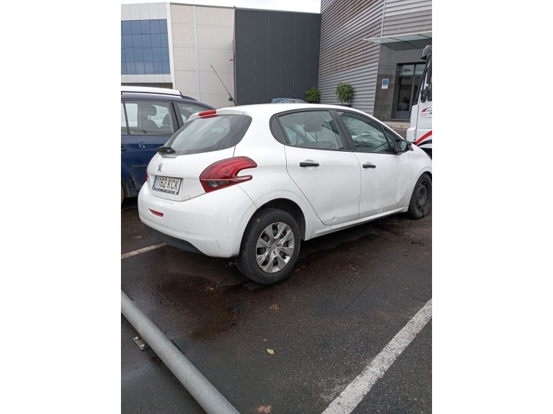 peugeot 208 i (ca_, cc_) del año 2017