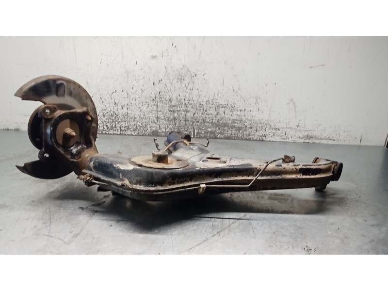 Recambio de mangueta trasera izquierda para volkswagen transporter t4 furgoneta (70a, 70h, 7da, 7dh, 70j) 2.5 tdi referencia OEM