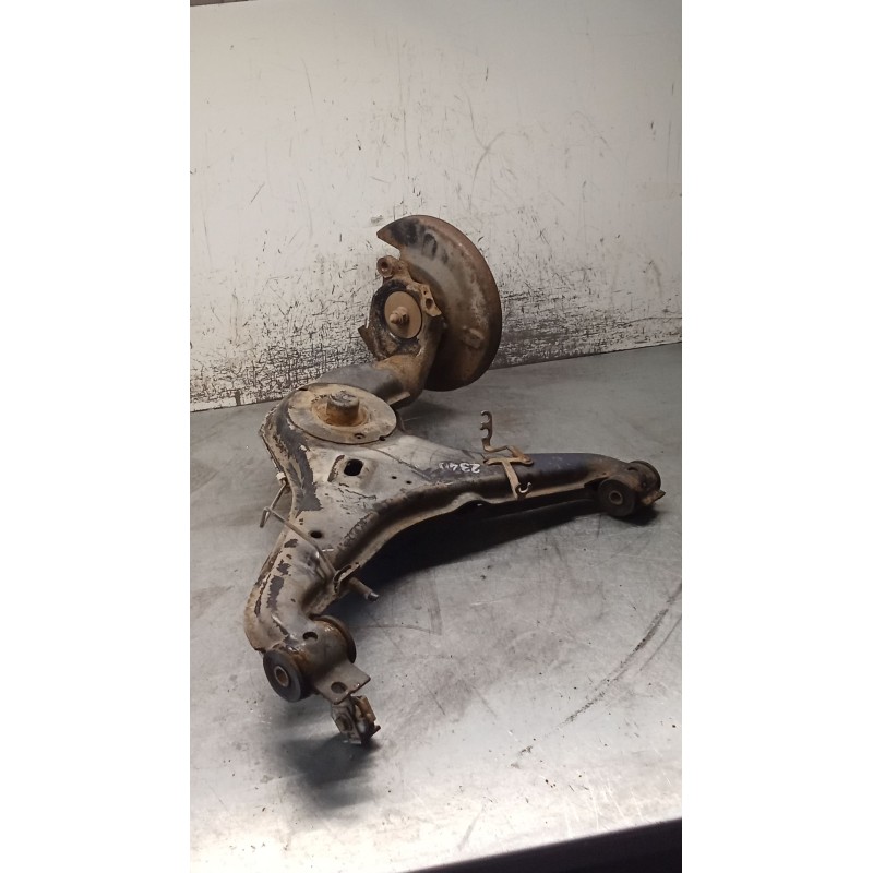 Recambio de mangueta trasera izquierda para volkswagen transporter t4 furgoneta (70a, 70h, 7da, 7dh, 70j) 2.5 tdi referencia OEM