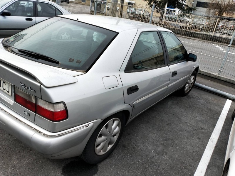citroen xantia berlina del año 2000