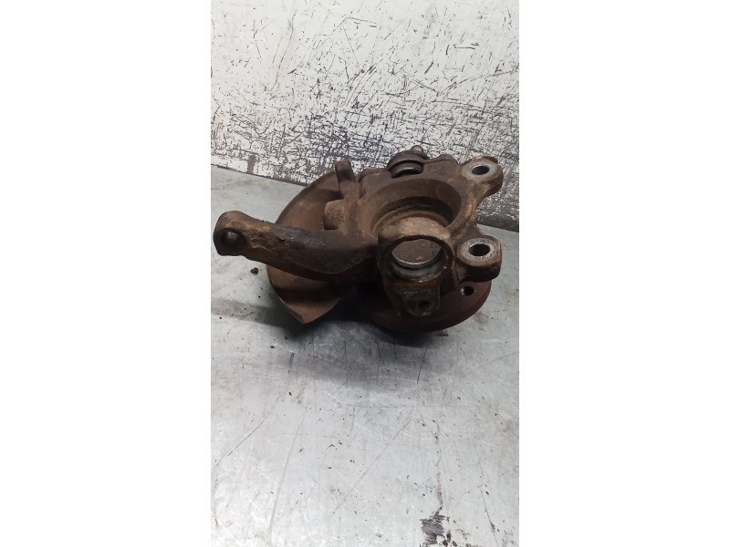 Recambio de mangueta delantera derecha para volkswagen transporter t4 furgoneta (70a, 70h, 7da, 7dh, 70j) 2.5 tdi referencia OEM