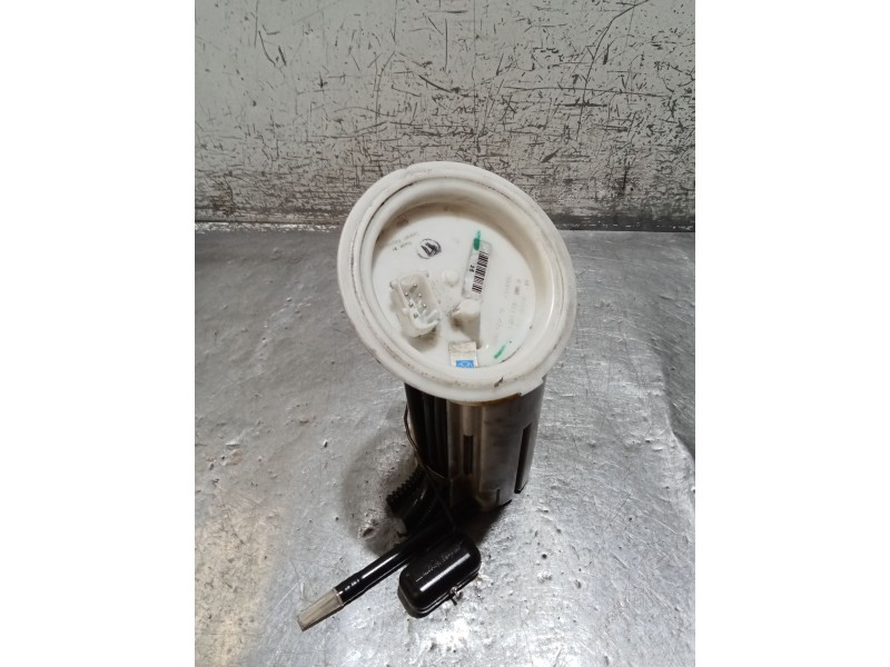 Recambio de bomba combustible para bmw 5 (e60) 520 d referencia OEM IAM   