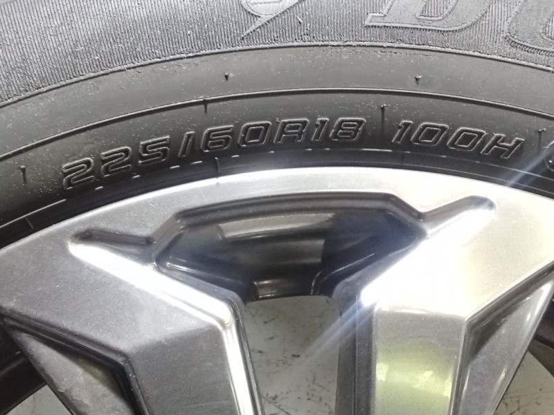Recambio de juego llantas para toyota rav 4 v (_a5_, _h5_) 2.5 hybrid awd (axah54) referencia OEM IAM 225/60 R18 100H  