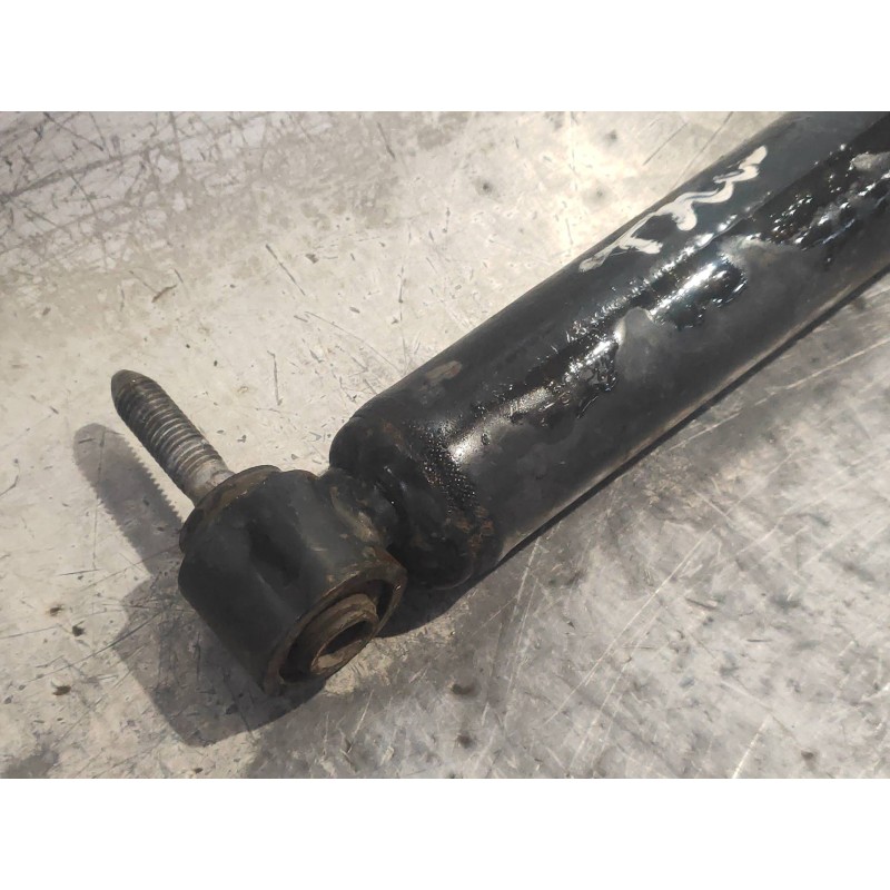 Recambio de amortiguador trasero derecho para renault scenic iii authentique referencia OEM IAM 562100018R  