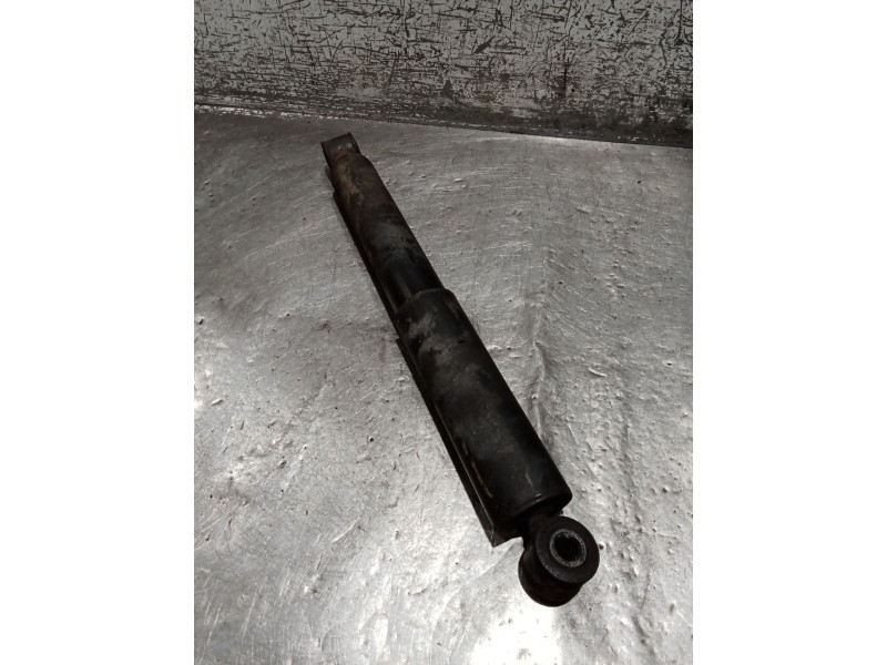 Recambio de amortiguador trasero derecho para iveco daily iii furgoneta 35 s 11 v,35 c 11 v referencia OEM IAM   