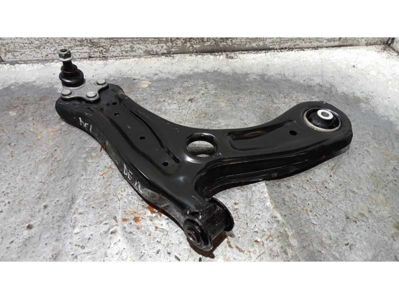 Recambio de brazo suspension inferior delantero derecho para skoda fabia 1.0 tsi referencia OEM IAM 6R0407152F  
