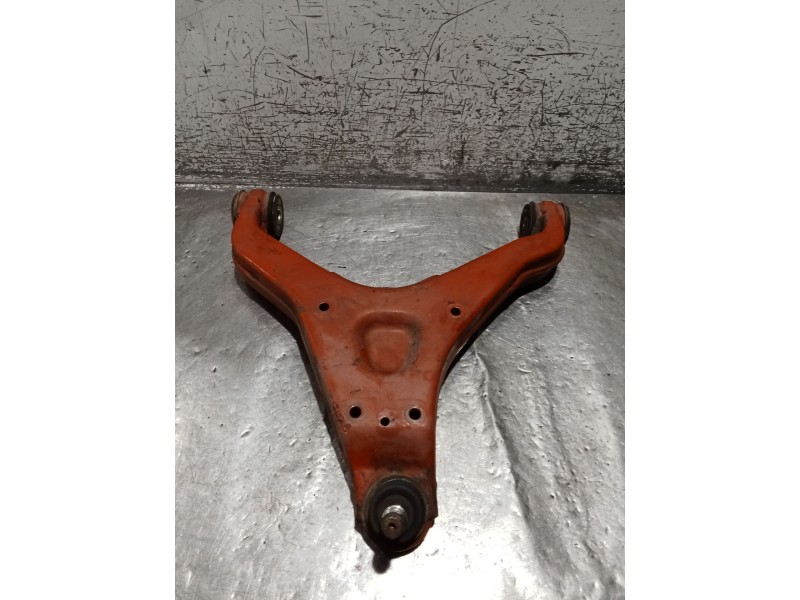 Recambio de brazo suspension inferior delantero derecho para iveco daily iii furgoneta 35 s 11 v,35 c 11 v referencia OEM IAM   
