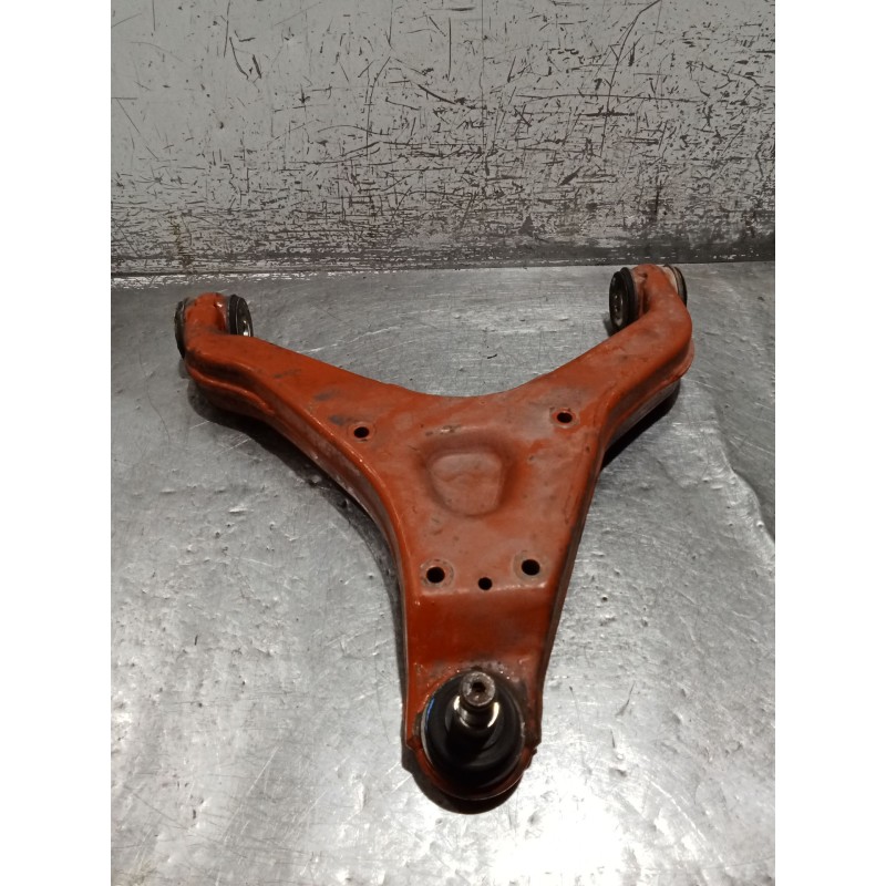 Recambio de brazo suspension inferior delantero izquierdo para iveco daily iii furgoneta 35 s 11 v,35 c 11 v referencia OEM IAM 