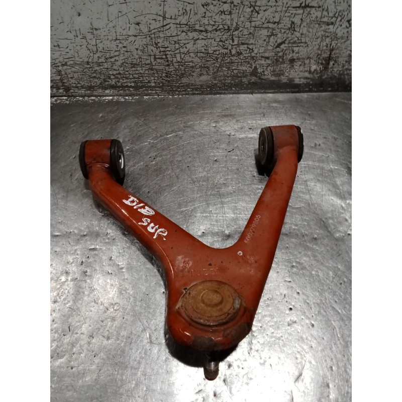 Recambio de brazo suspension superior delantero derecho para iveco daily iii furgoneta 35 s 11 v,35 c 11 v referencia OEM IAM   