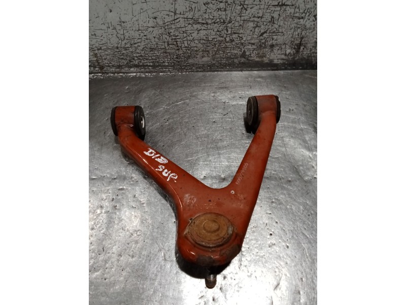 Recambio de brazo suspension superior delantero derecho para iveco daily iii furgoneta 35 s 11 v,35 c 11 v referencia OEM IAM   