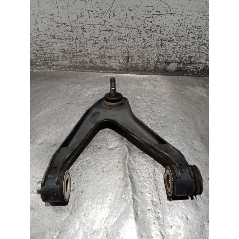 Recambio de brazo suspension superior delantero izquierdo para iveco daily iii furgoneta 35 s 11 v,35 c 11 v referencia OEM IAM 