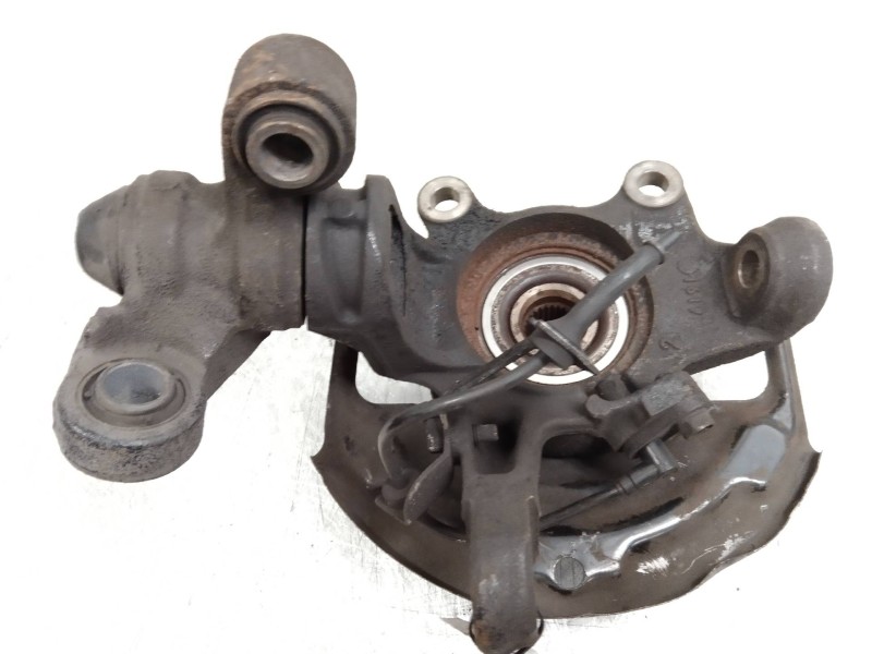 Recambio de mangueta delantera izquierda para nissan primera berlina (p12) referencia OEM IAM   