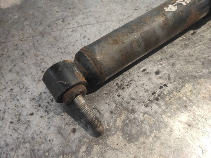 Recambio de amortiguador trasero izquierdo para renault scenic iii authentique referencia OEM IAM 562100018R  