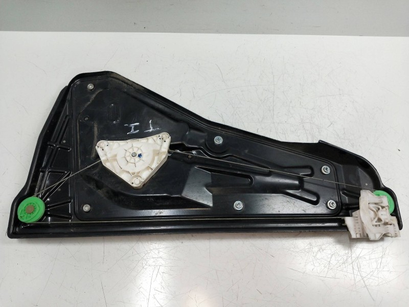 Recambio de elevalunas trasero izquierdo para land rover discovery v6 td se referencia OEM IAM CVH500130  5P