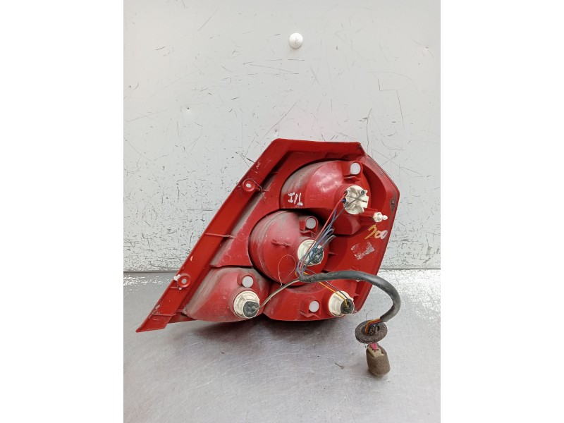 Recambio de piloto trasero izquierdo para daewoo kalos (klas) 1.2 referencia OEM IAM   2002