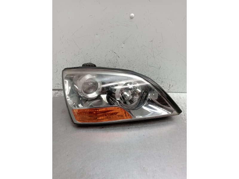 Recambio de faro derecho para kia sorento i (jc) 2.5 crdi referencia OEM IAM   2006