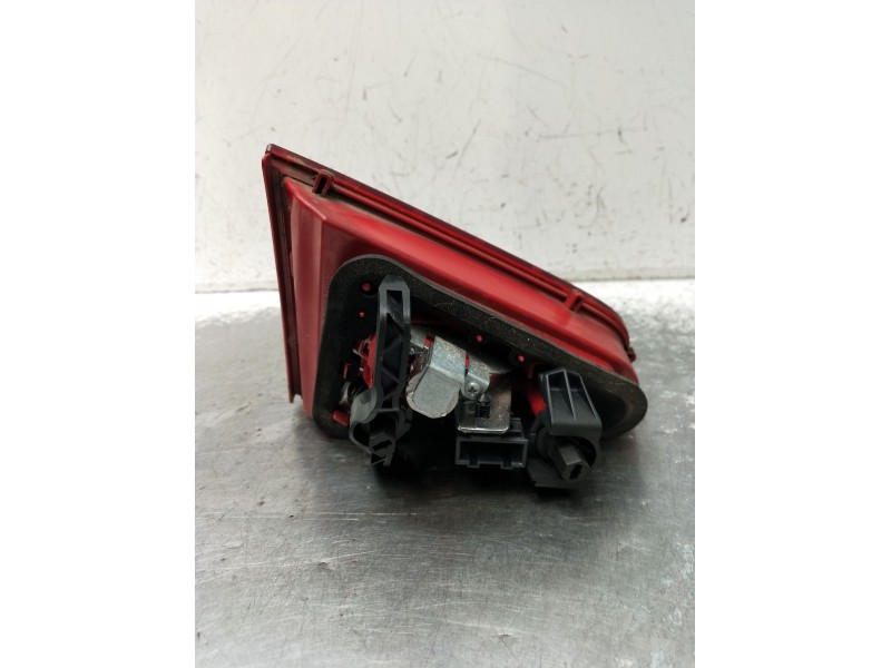Recambio de piloto trasero derecho interior para audi a5 coupe (8t) 2.0 tfsi (155kw) referencia OEM IAM 8T0945094B LED 2007