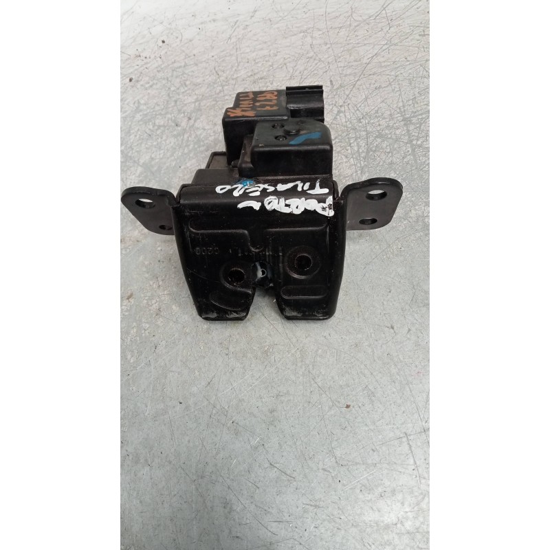 Recambio de motor cierre centralizado porton para ssangyong tivoli 1.6 turbodiesel cat referencia OEM IAM 7132035001  