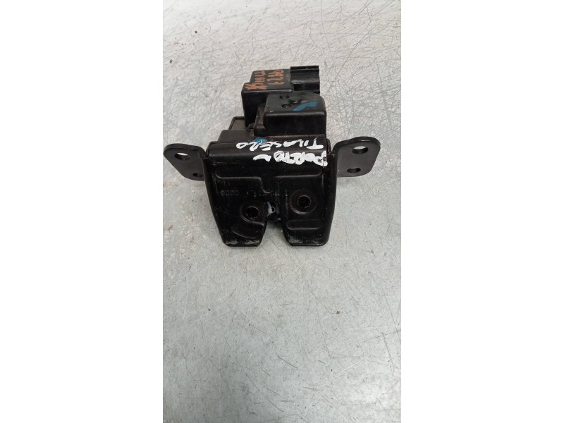 Recambio de motor cierre centralizado porton para ssangyong tivoli 1.6 turbodiesel cat referencia OEM IAM 7132035001  