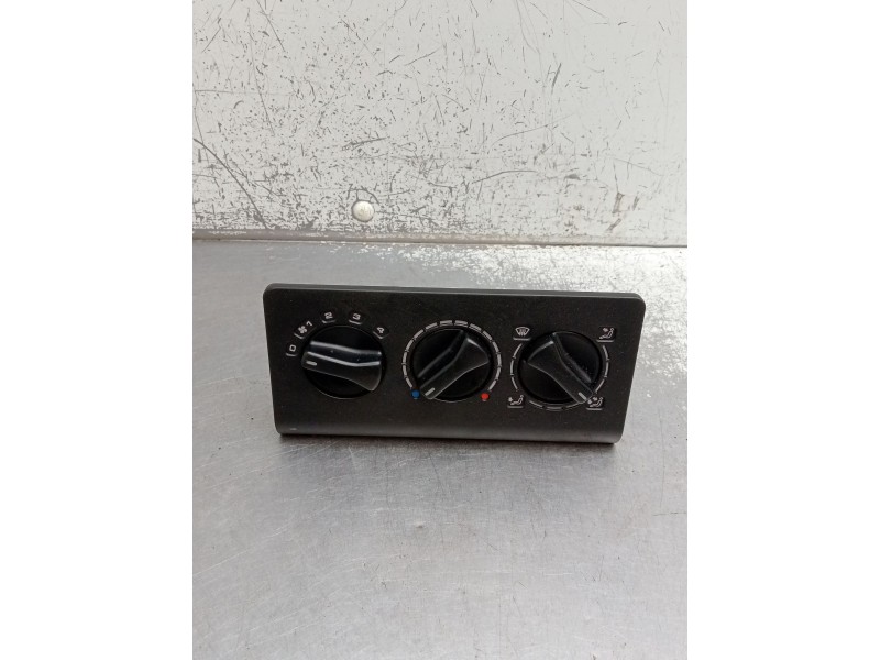 Recambio de mando calefaccion / aire acondicionado para seat ibiza ii (6k1) 1.6 i referencia OEM IAM 1H0819045 1H0820045 1993