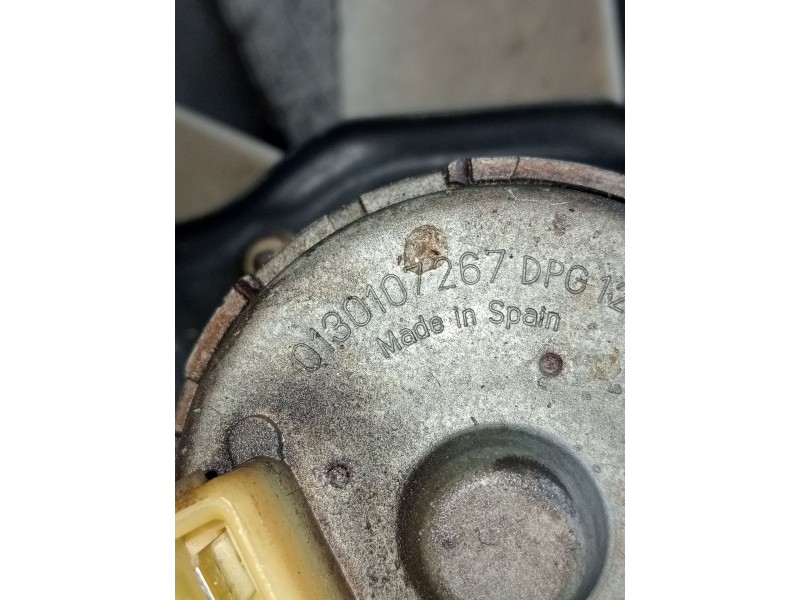 Recambio de electroventilador para seat ibiza ii (6k1) 1.6 i referencia OEM IAM 0130107267  1993