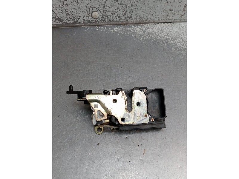 Recambio de motor cierre centralizado trasero derecho para daewoo kalos (klas) 1.2 referencia OEM IAM   2002 5P