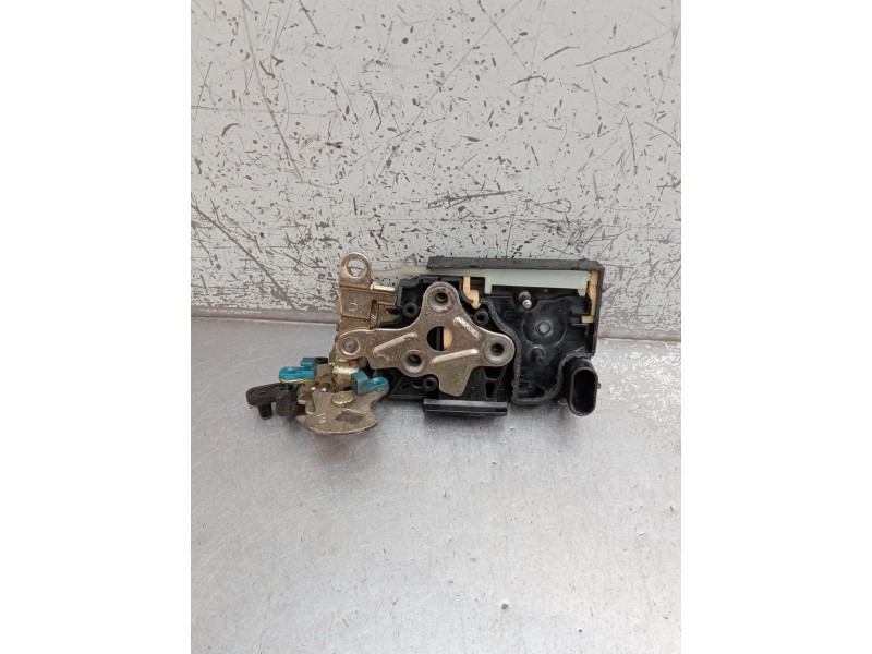 Recambio de motor cierre centralizado trasero derecho para daewoo kalos (klas) 1.2 referencia OEM IAM   2002 5P