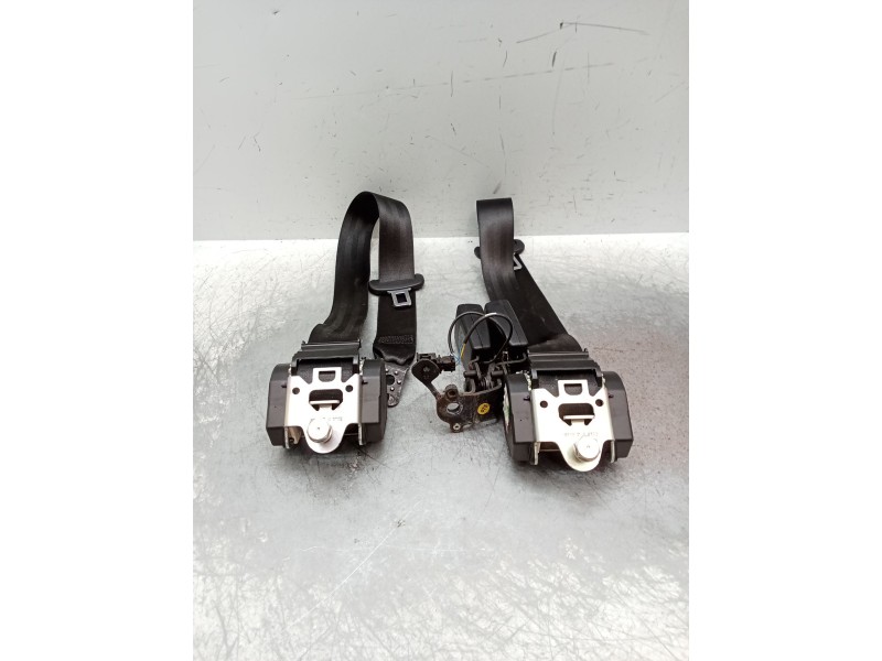 Recambio de juego cinturones trasero para audi a3 sportback (8va) ambiente referencia OEM IAM  5P 2012