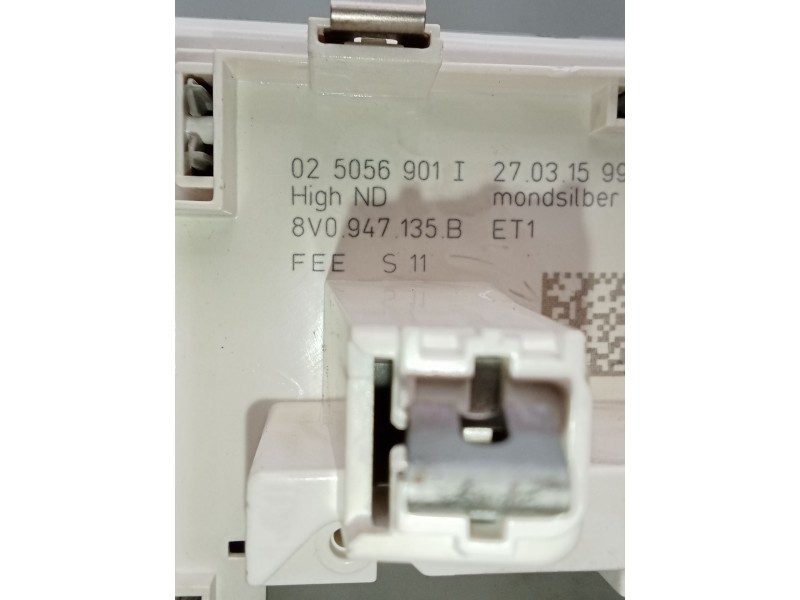 Recambio de luz interior para audi a3 sportback (8va) ambiente referencia OEM IAM 8V0947135B  