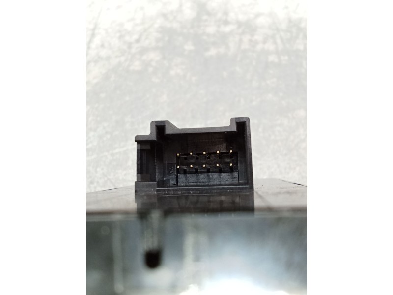 Recambio de mando elevalunas delantero izquierdo para audi a3 sportback (8va) ambiente referencia OEM IAM 8V0959851E 150333 0102