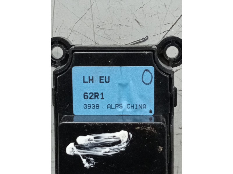 Recambio de mando elevalunas delantero izquierdo para suzuki ignis (/mf) gle referencia OEM IAM 62R10938  2018 5P