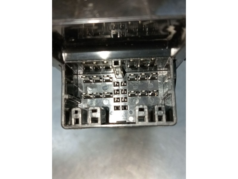 Recambio de mando elevalunas delantero izquierdo para suzuki ignis (/mf) gle referencia OEM IAM 62R10938  2018 5P