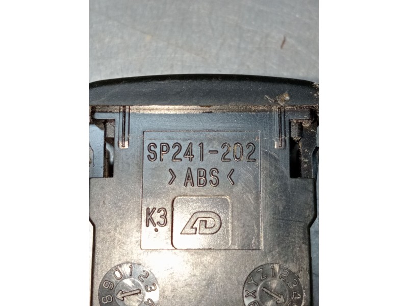 Recambio de mando multifuncion para suzuki ignis (/mf) gle referencia OEM IAM SP241202 ASIENTO CALEFACTABLE 2018