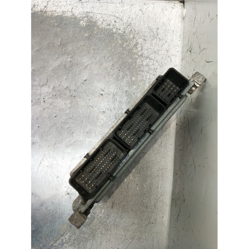 Recambio de centralita motor uce para renault megane iii hatchback (bz0/1_, b3_) 1.5 dci (bz09, bz0d, bz1w, bz29, bz14) referenc