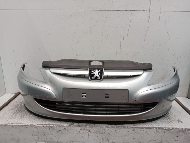 Recambio de paragolpes delantero para peugeot 307 (3a/c) 2.0 hdi 90 referencia OEM IAM  VER FOTOS 